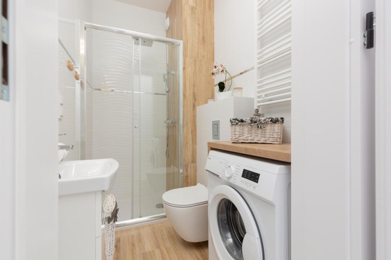 Warsaw Kotsisa Apartments With Parking By Noclegi Renters Εξωτερικό φωτογραφία