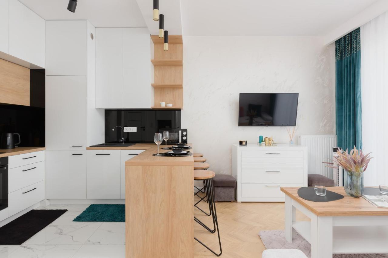 Warsaw Kotsisa Apartments With Parking By Noclegi Renters Εξωτερικό φωτογραφία
