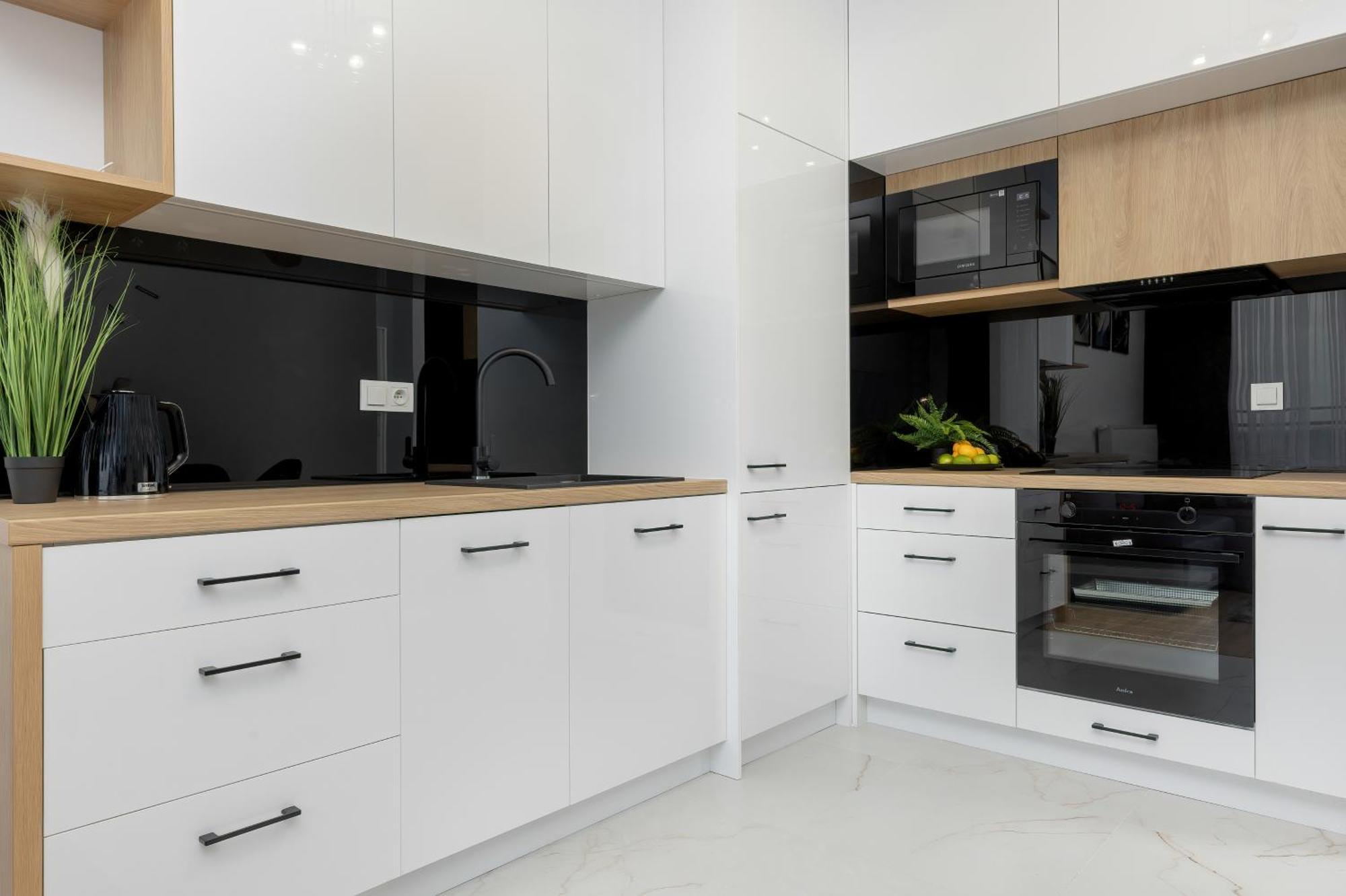 Warsaw Kotsisa Apartments With Parking By Noclegi Renters Εξωτερικό φωτογραφία
