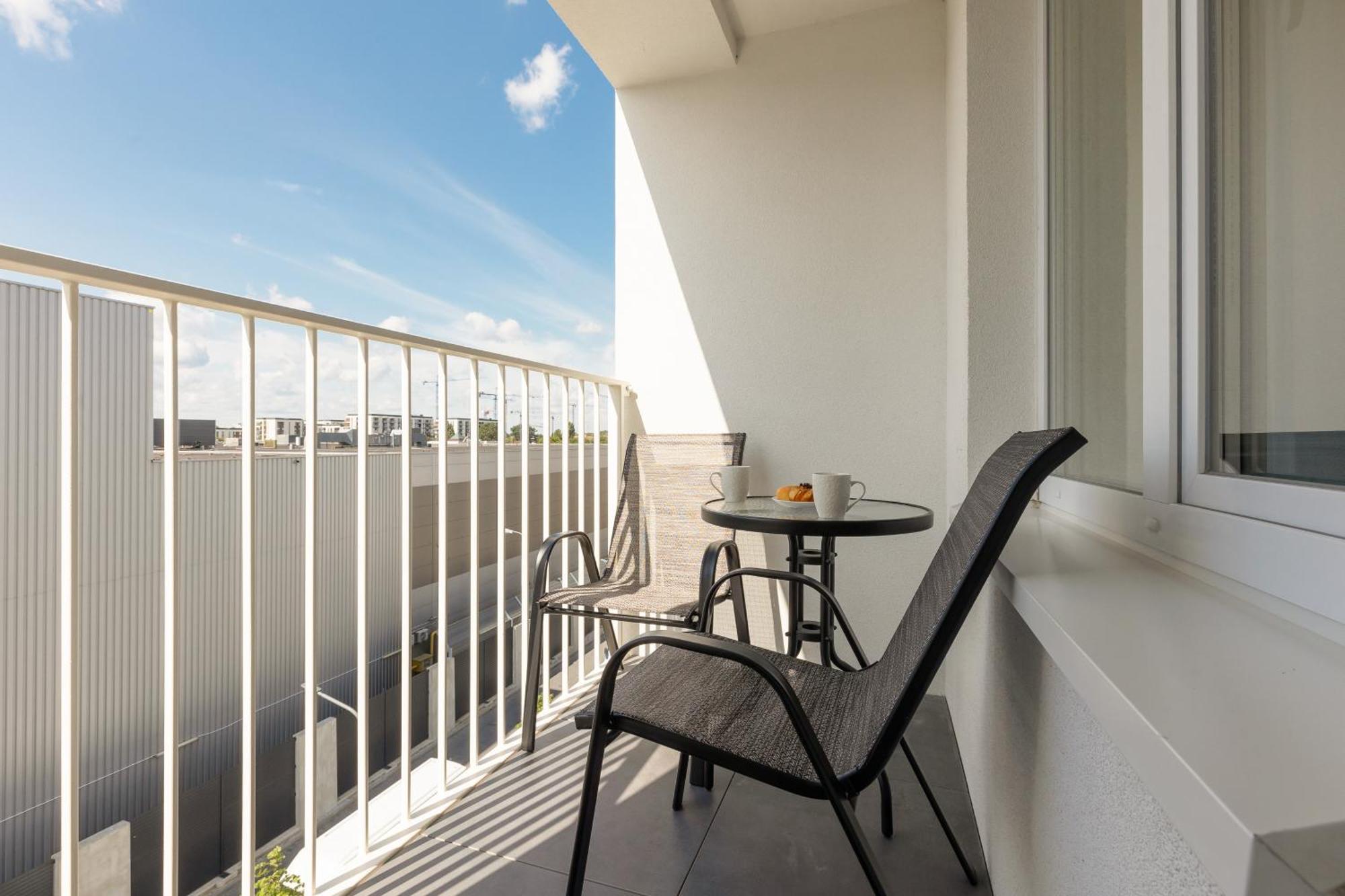 Warsaw Kotsisa Apartments With Parking By Noclegi Renters Εξωτερικό φωτογραφία